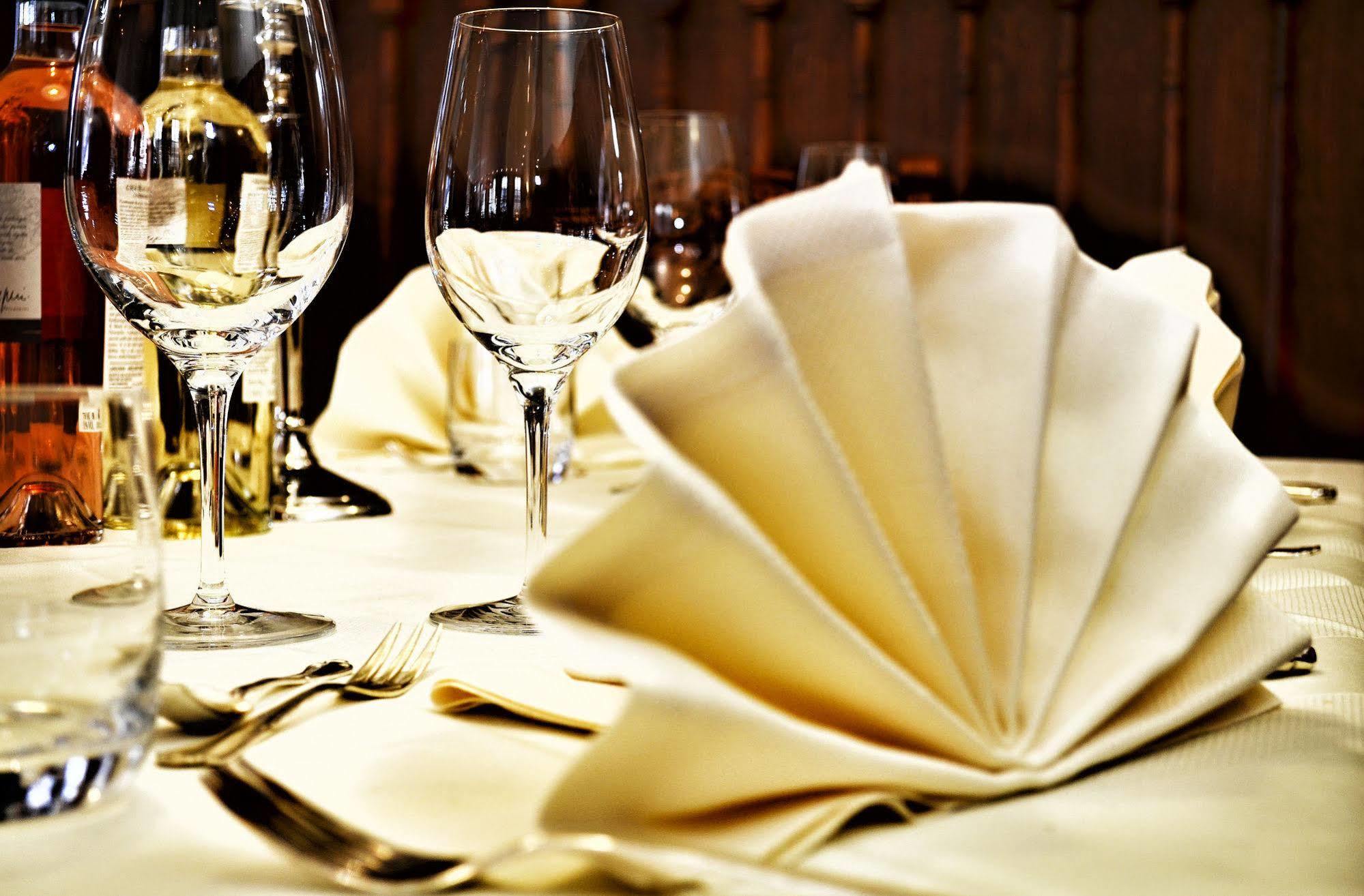 Horchem Hotel-Restaurant-Cafe-Bar Μονσάου Εξωτερικό φωτογραφία
